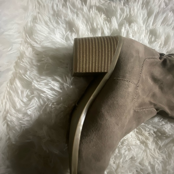 2/$20 Madden Girl Size 7 Boots - Picture 3 of 3